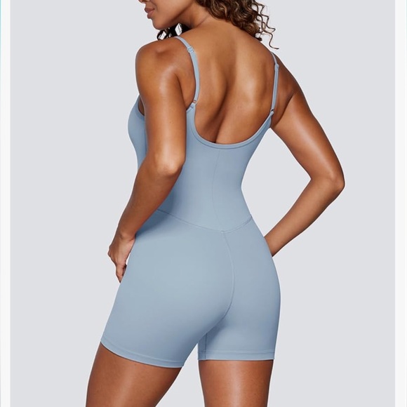 Butterluxe athletic romper - Picture 2 of 2